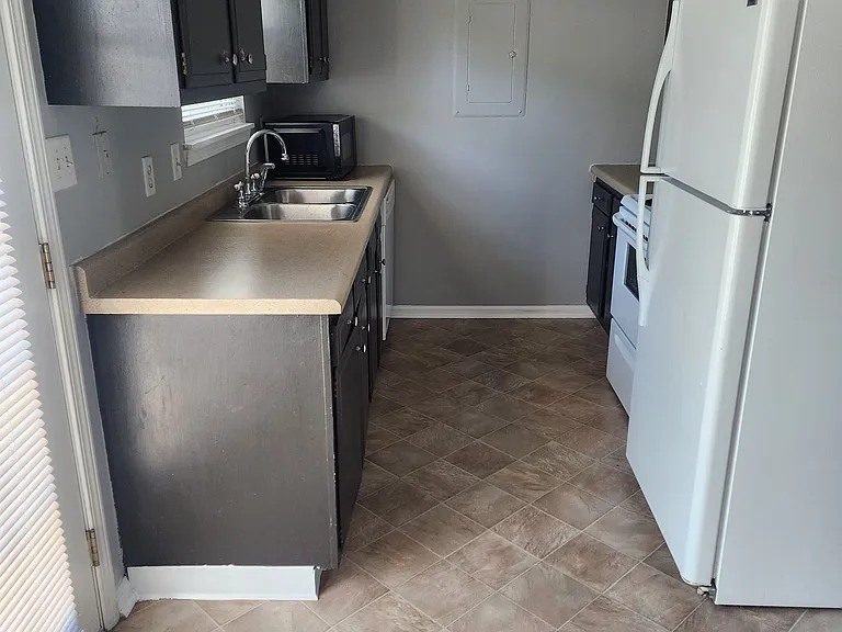 1511 N Mickley Ave #1511 — Photo 4