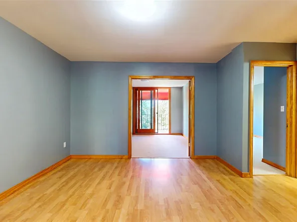 5745 74th Street #302, Middle Village, NY 11379