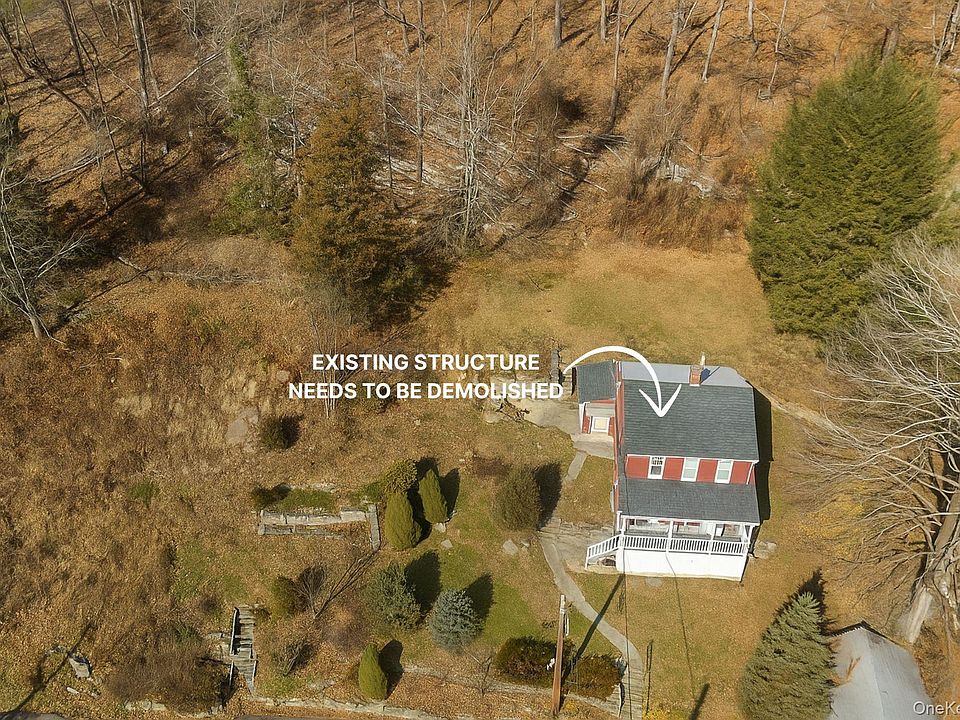 2nd image of 124 Old Mount Kisco Road