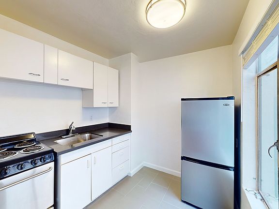 2nd image of 2250 Buchanan St APT 9