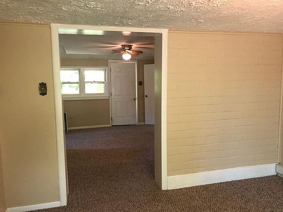 5th image of 5867 Maplegrove Ave NE