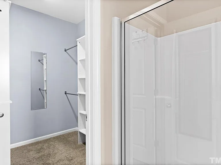 2438 Baslow Dr — Photo 3