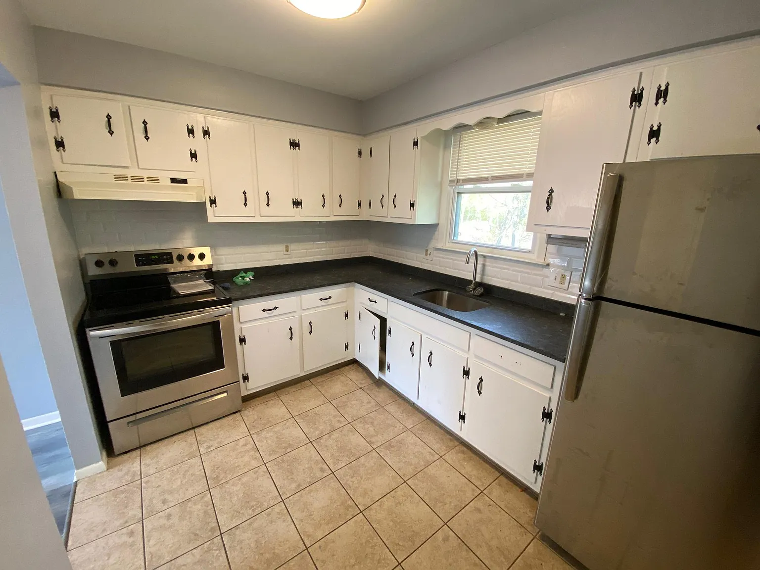 2 bed, $1,800 — Photo 3