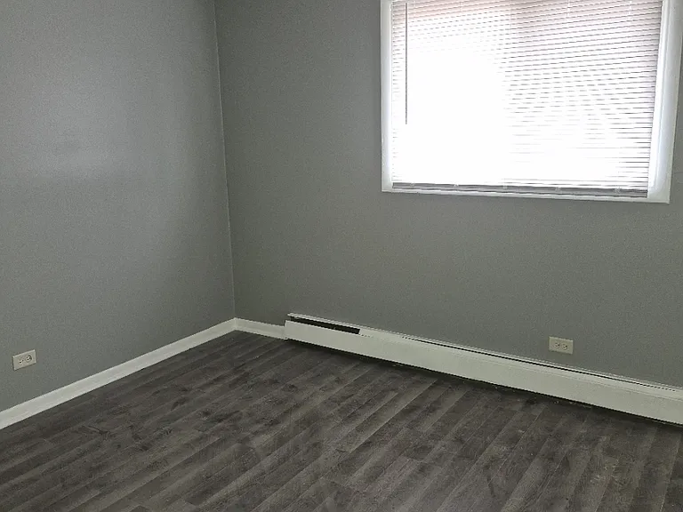 74 Yates Ave #3S — Photo 5