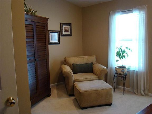 Master Bedroom Sitting Area