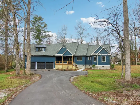 230 Almond Branch Dr, Hendersonville, NC 28791