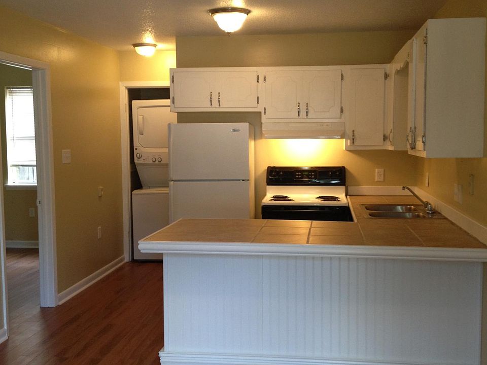2nd image of 230 N 25th Ave