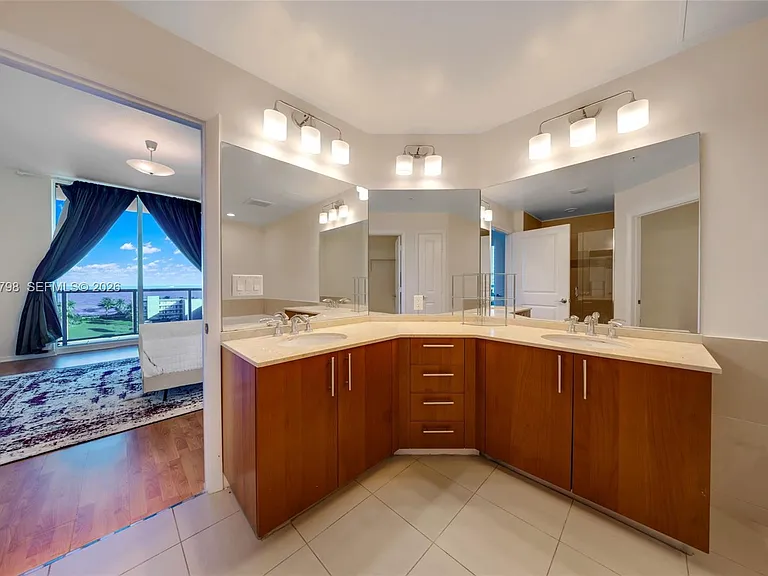 1945 S Ocean Dr #714 — Photo 8
