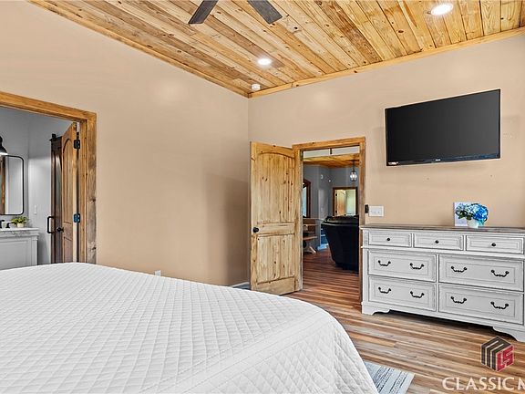 42nd image of this home