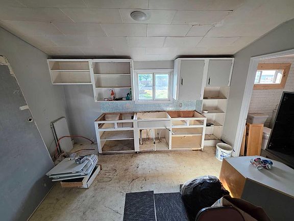5th image of 5906 54th St