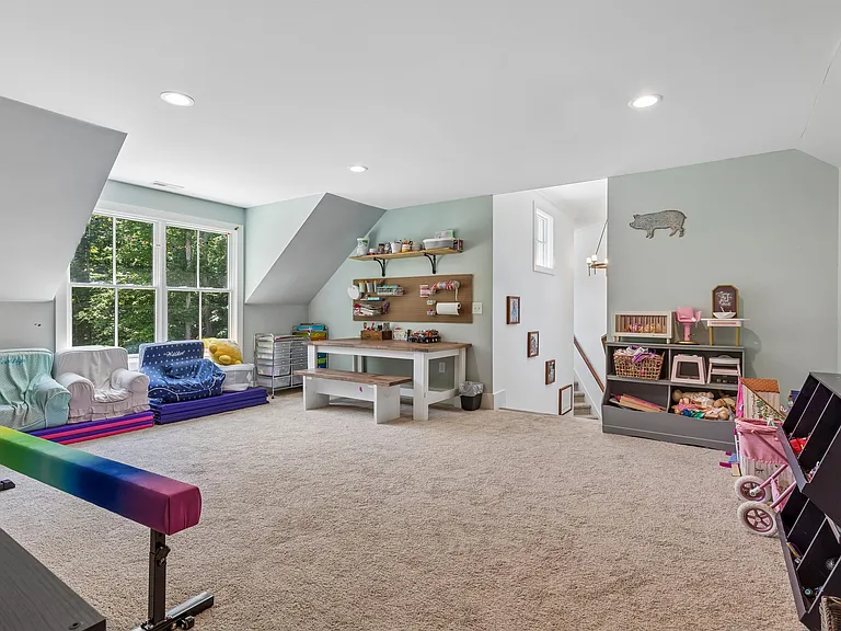 6450 Stewart Rd — Photo 40