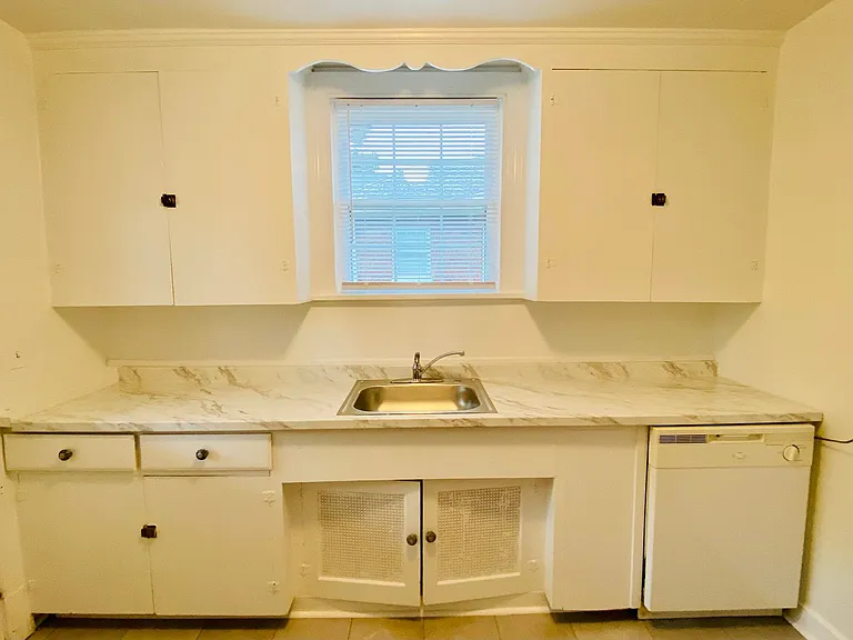 4208 Fitzhugh Avenue — Photo 17