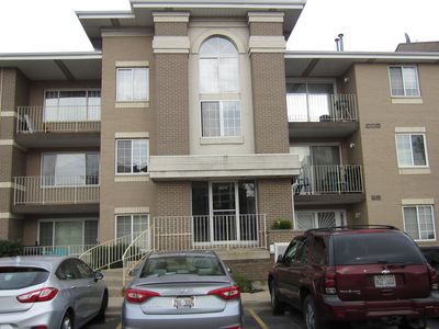 4217 W 76th St APT 302, Chicago, IL, 60652