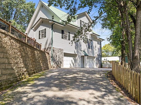 2nd image of 84 Church St