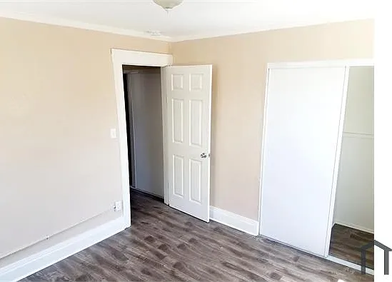 638 W 74th St #638 — Photo 10