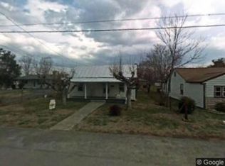 646 6th St, Newport, TN 37821