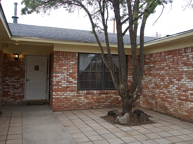 12413 Morocco Rd NE — Photo 4