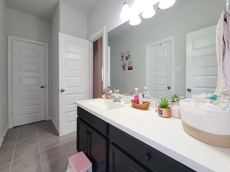 4010 Palmer Meadow Ct — Photo 26