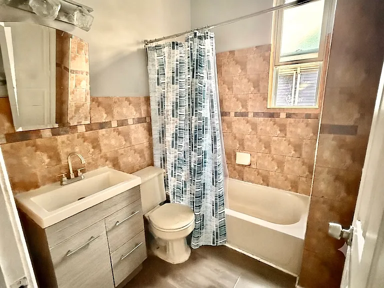 6615 S Drexel Ave #2 — Photo 9
