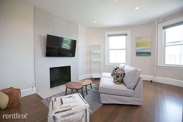 2nd image of 246 Beacon St APT 4B