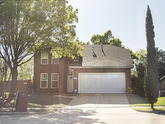 2nd image of 1818 Mesa Ct
