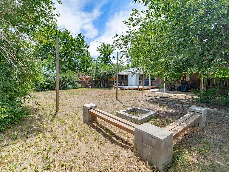 2900 S Jay St — Photo 30