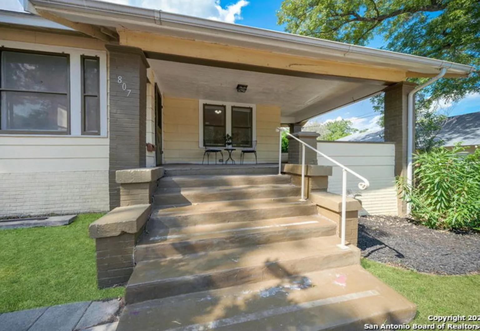 3 bed, 1300 sqft, $1,850 — Photo 3