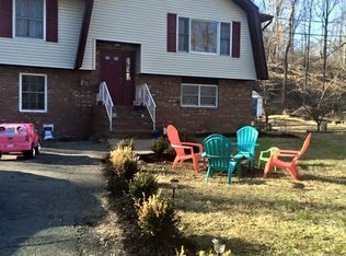 28 Stonehouse Rd, Budd Lake, NJ 07828