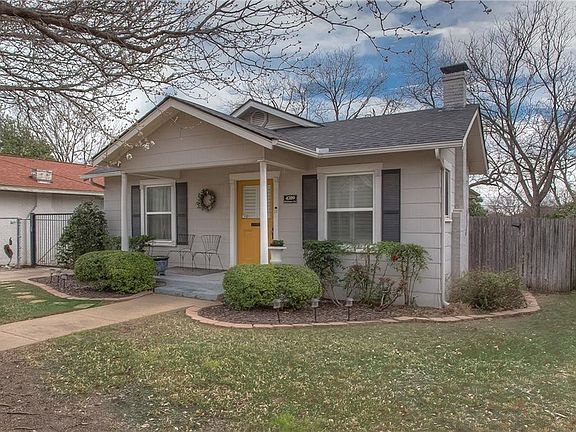 3rd image of 4709 Birchman Ave