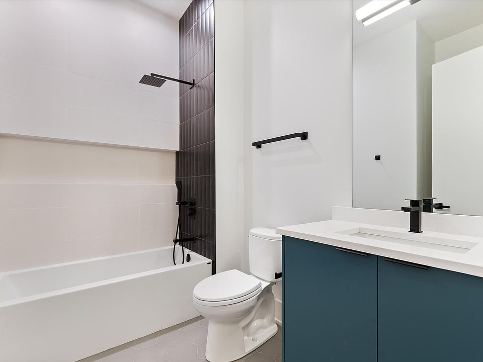 1st image of 314 W Grand Ave #1
