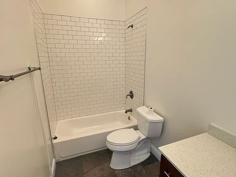 2nd Bathroom - En Suite Angle 2