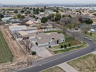6 bed, 4244 sqft, $7,500 — Photo 3