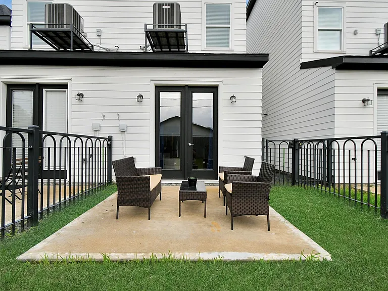 3243 Real St #A — Photo 50