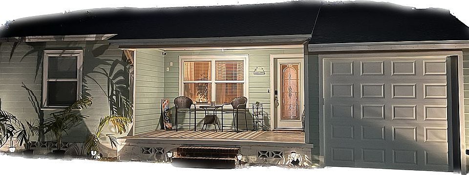 2nd image of 1010 Granada St