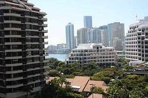 4th image of 540 Brickell Key Dr APT 811
