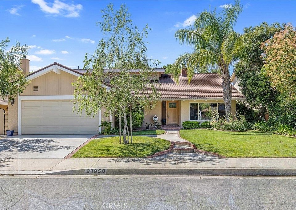1st image of 23950 Avenida Crescenta
