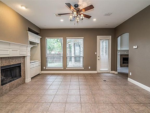 4th image of 4024 Highland Shores Dr