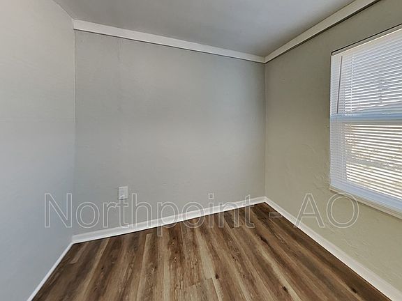 5th image of 1567 15th St S