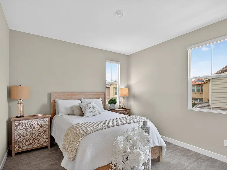 1733 Artemisia Ct — Photo 21