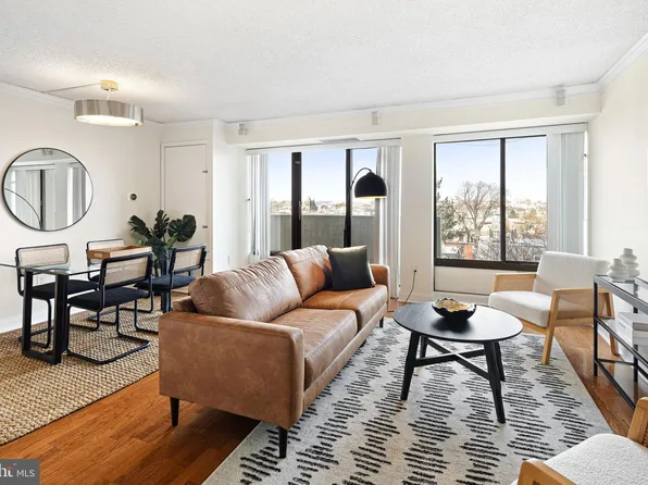 2001 Hamilton St APT 929, Philadelphia, PA 19130