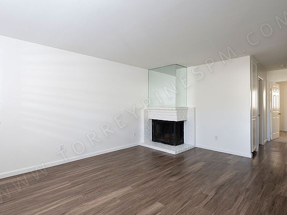 3rd image of 1075 Agate St APT B