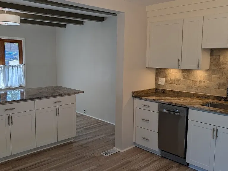 170 Glen Ave — Photo 5