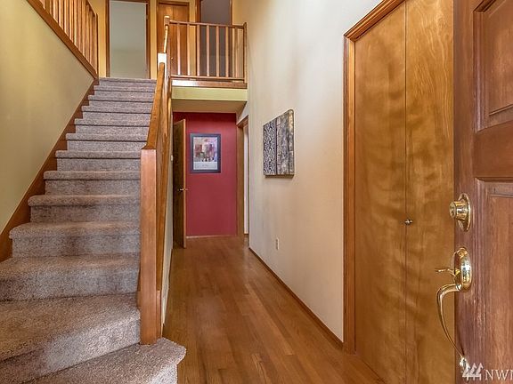 3rd image of 6614 180th St SW