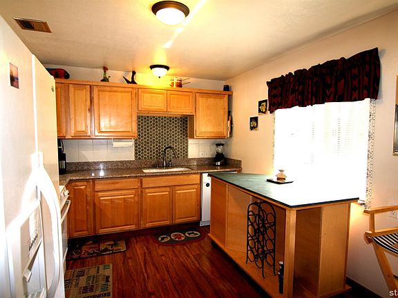 5th image of 3344 Sandy Way APT 14
