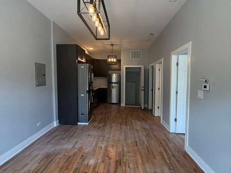 1742 N California Ave #2F — Photo 5