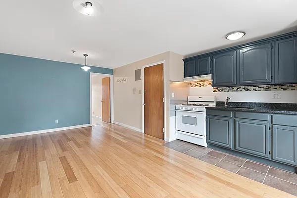 Rented by Compass | media 5