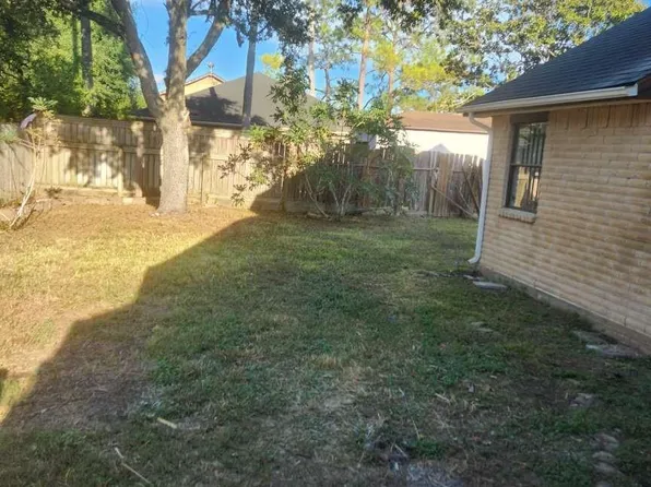 8015 Crestwick Dr, Houston, TX 77083