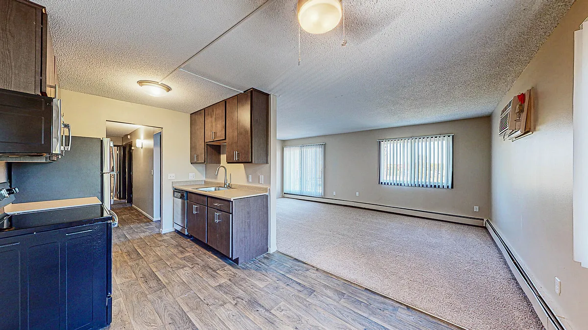 Building Photo - Meadowview