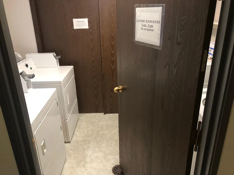2100 Van Lennen Ave — Photo 10