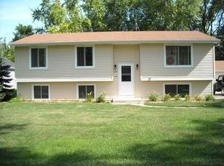 314 David Ct, Island Lake, IL 60042
